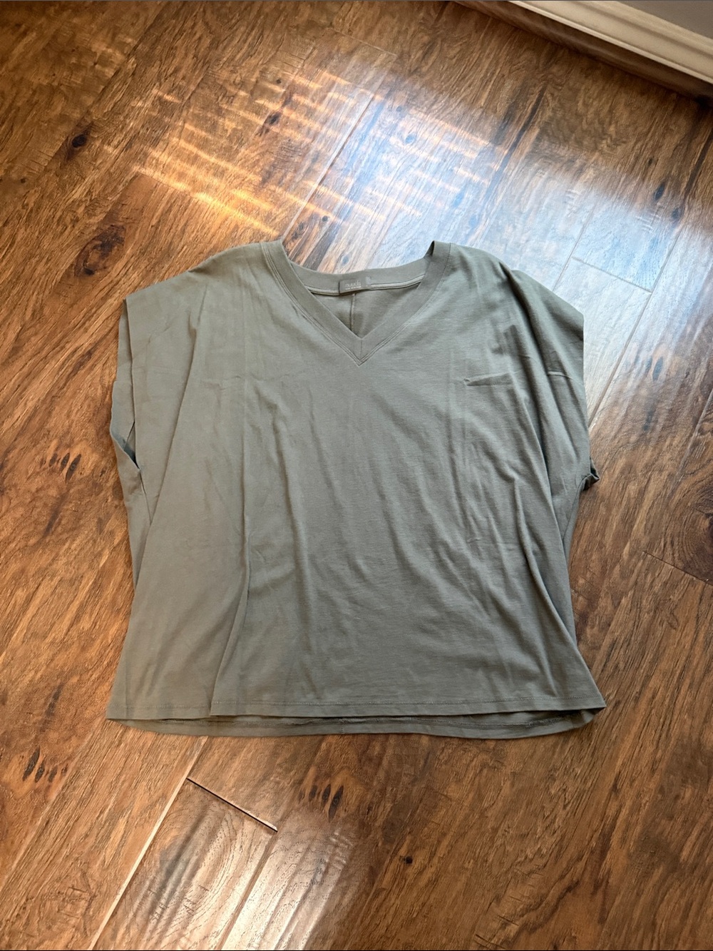 Nuuds V-Neck muscle tee- mocha XL